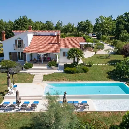 Naturavita By Istrialux Villa Pazin